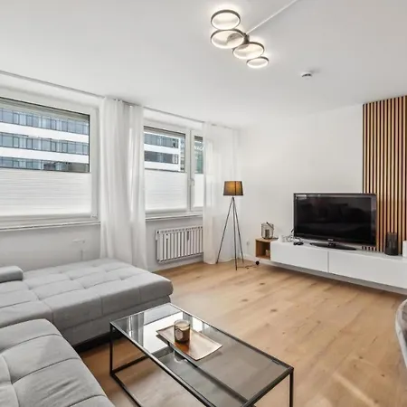 In Fuer 5 Personen- 70m2, 3 Zi, 5 Einzelbetten, Free Kaffee, Wifi & Parking - 24h Check In Wolfsburg