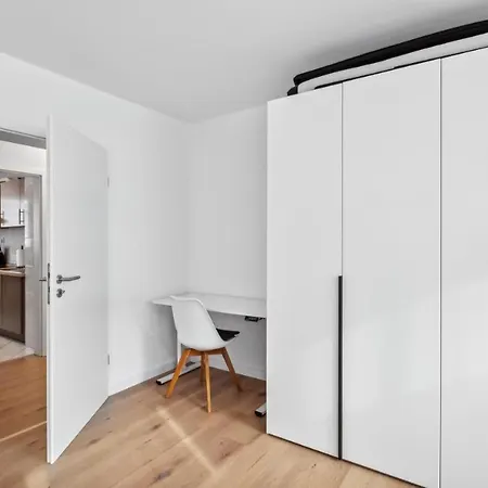 In Fuer 5 Personen- 70m2, 3 Zi, 5 Einzelbetten, Free Kaffee, Wifi & Parking - 24h Check In