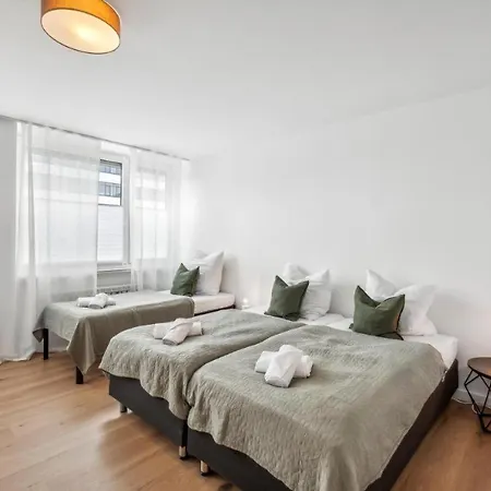 In Fuer 5 Personen- 70m2, 3 Zi, 5 Einzelbetten, Free Kaffee, Wifi & Parking - 24h Check In * Wolfsburg
